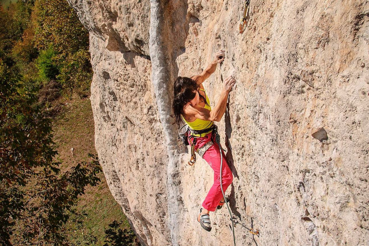 La Falesia DimenticataLa parete per l’arrampicata diventata bene della Comunità 